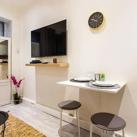Condamine/batignolles : Cosy Studio Apartmán