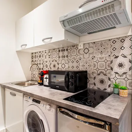 Condamine/batignolles : Cosy Studio *